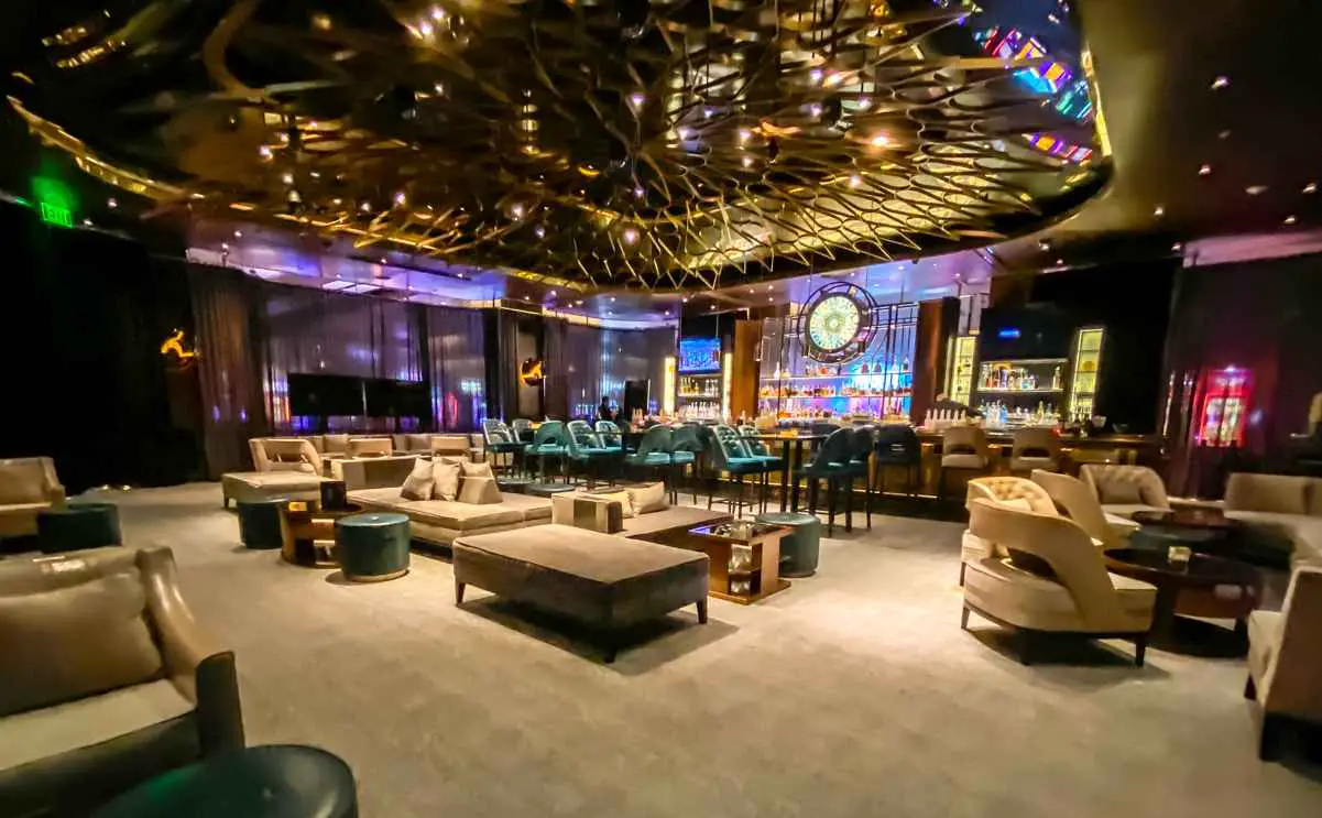 7 Best Bars & Lounges at Aria Las Vegas (Take a Look) 3 Inside the Alibi Ultra Lounge at Aria Las Vegas