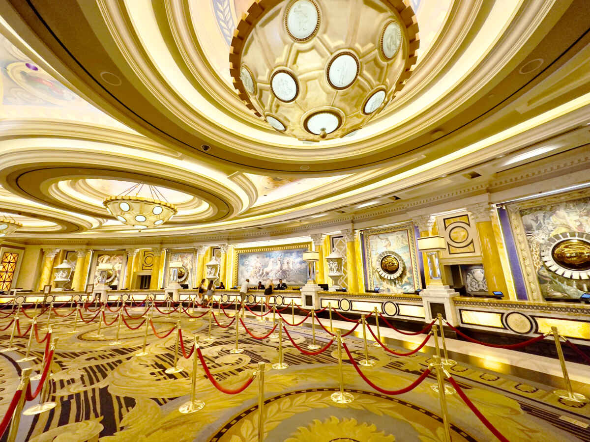 Las Vegas Resort Fees: Are They Legal? (The Surprising Truth) 3 Major Casinos and Their Hotel Resort Fees