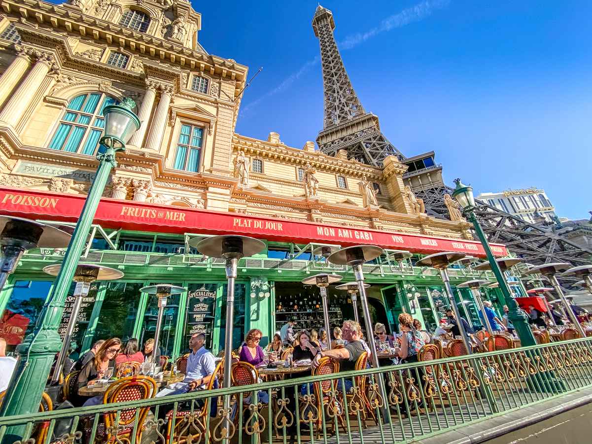 Paris Las Vegas vs. Horseshoe (Bally’s) Las Vegas: Which Is Better? 3 Mon Ami Gabi at Paris Las Vegas