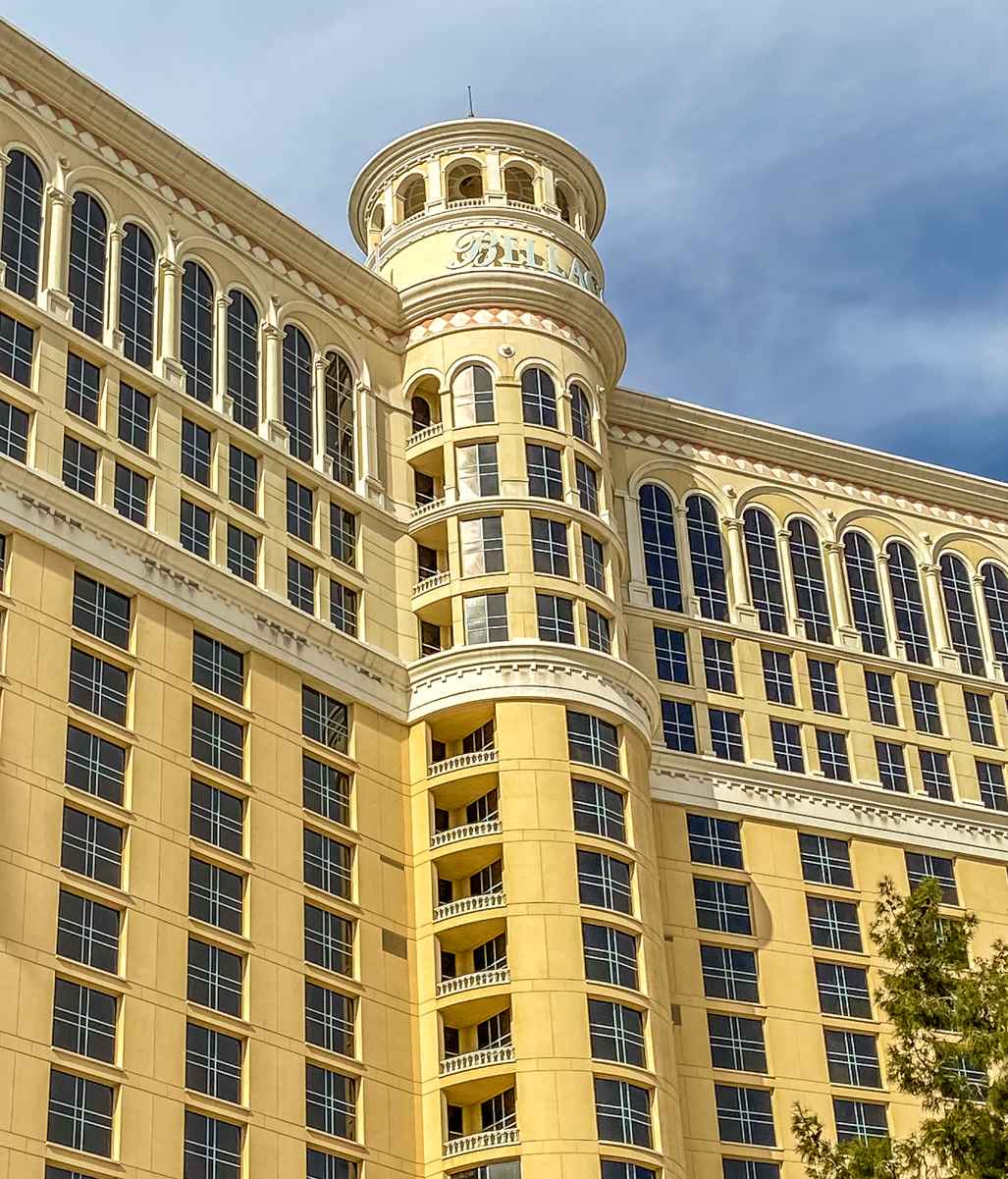 Does everyone have to pay the resort fee at Bellagio?