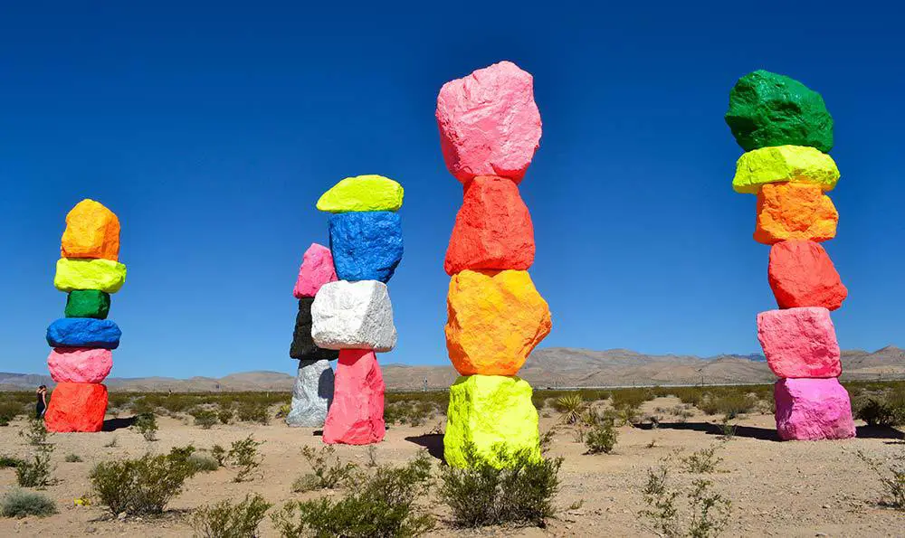 30 Best FREE Things to Do In Vegas 2025 (Free Attractions) 9 The Seven Magic Mountains near Las Vegas