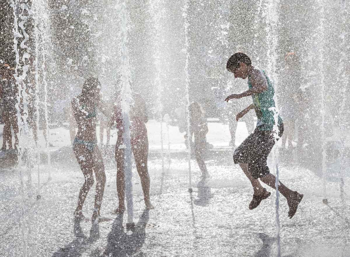 splash pad Depositphotos 159070110 XL