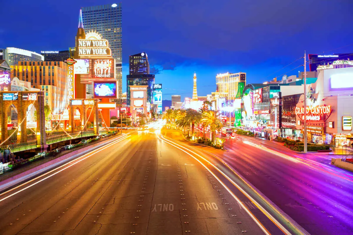 Should You Stay on the Strip in Vegas? (Strip vs. Off-Strip) 1 Should You Stay On The Strip in Vegas?